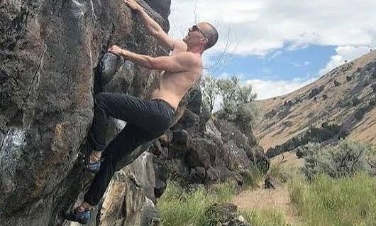 Λάος: Ασιατικές σφήκες σκοτώνουν πατέρα και γιο σε οικογενειακές διακοπές – Πάνω από 100 τσιμπήματα