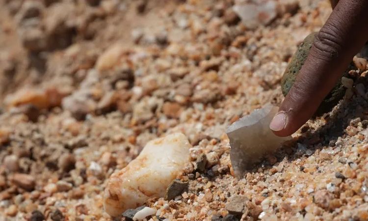 Το μυστικό της επιβίωσης: Οι πρωτόγονοι άνθρωποι νίκησαν την κλιματική αλλαγή με λίθινα εργαλεία