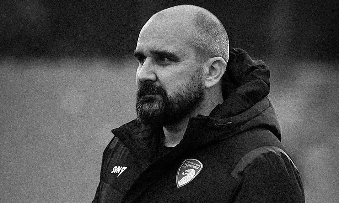 Σερβία: Στιγμές πριν την τραγωδία στο γήπεδο  – Ο προπονητής κατέρρευσε στη μέση του αγώνα