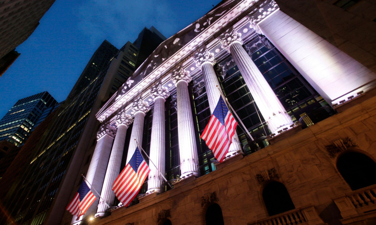 «Ανάσα» στη Wall Street μετά τις πιέσεις της Τρίτης