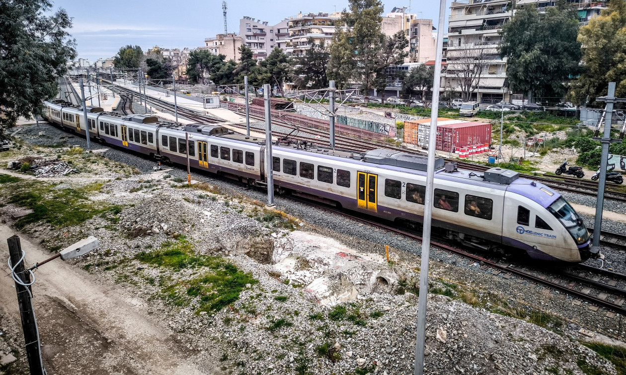 Διαψεύδει ο ΟΣΕ το περιστατικό στη Λάρισα – «Καμία αμαξοστοιχία δεν μπήκε σε λάθος γραμμή»