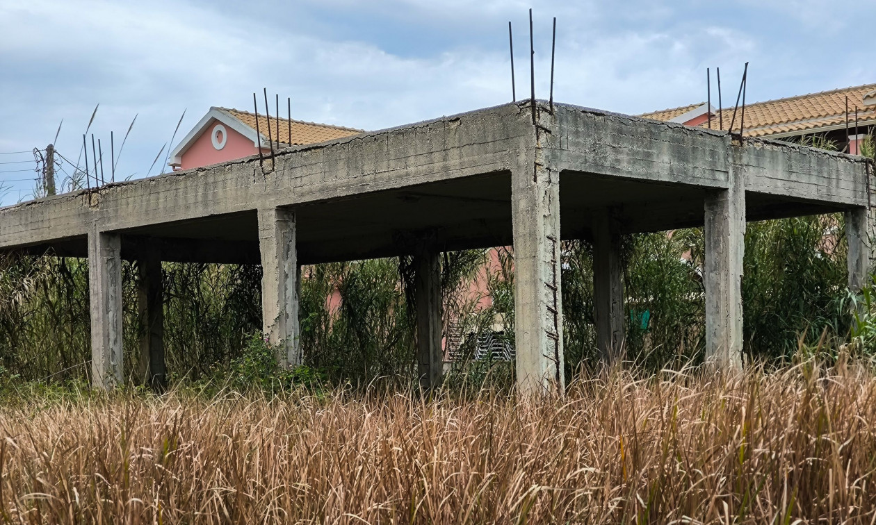 Το ΣτΕ ακύρωσε εν μέρει οικοδομική άδεια για υπόγεια εκτός περιγράμματος στην Κηφισιά