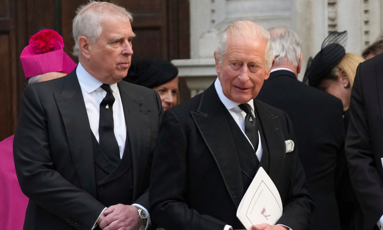 Επίσημα τέλος από τον Βασιλιά Κάρολο οι τίτλοι «πρίγκιπας» και «Αυτού Μεγαλειότης» για τον Άντριου