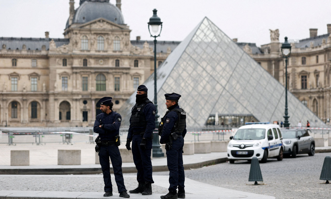 Έκθεση – κόλαφος για το Λούβρο: Όργιο σπατάλης στο μουσείο για το «προφίλ» αντί για την ασφάλεια