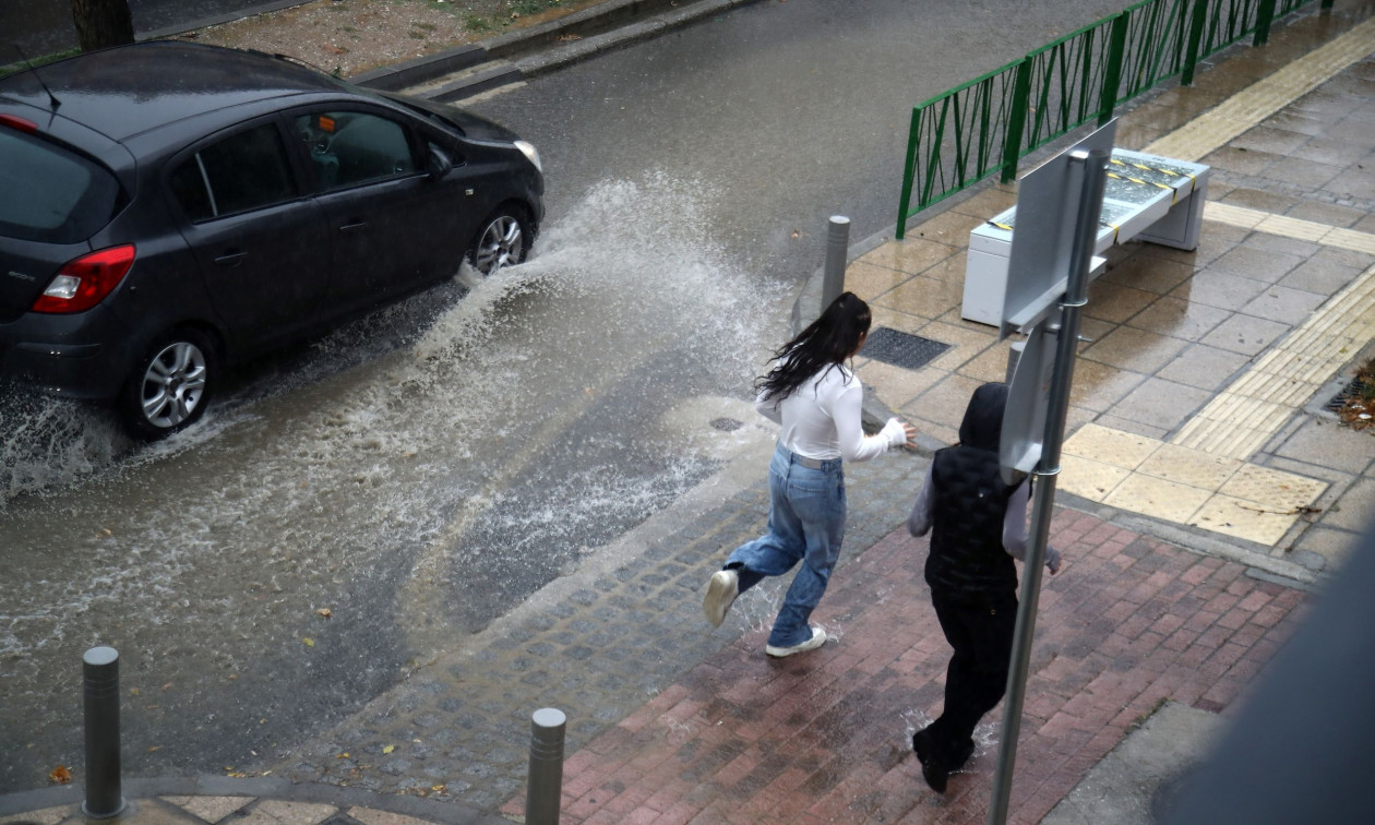 Έκτακτο Δελτίο ΕΜΥ: Τρίημερο με ισχυρές βροχές και καταιγίδες