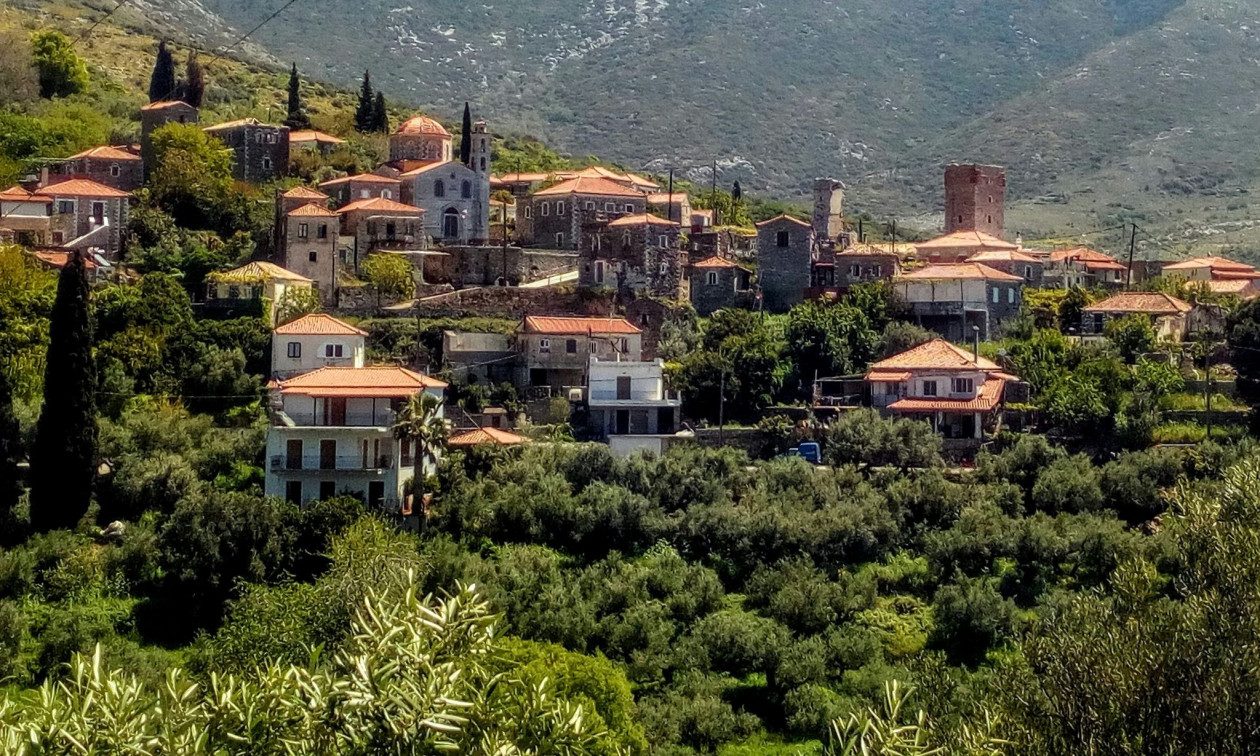 Πιερρακάκης: Επεκτείνεται η απαλλαγή ΕΝΦΙΑ σε συγκεκριμένα χωριά μέχρι 1700 κατοίκους