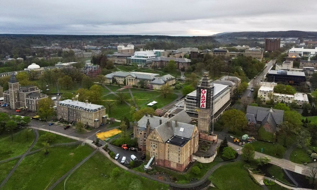 Πανεπιστήμιο Cornell: Υποχωρεί και πληρώνει 60 εκατ. δολάρια στην διακυβέρνηση Τραμπ