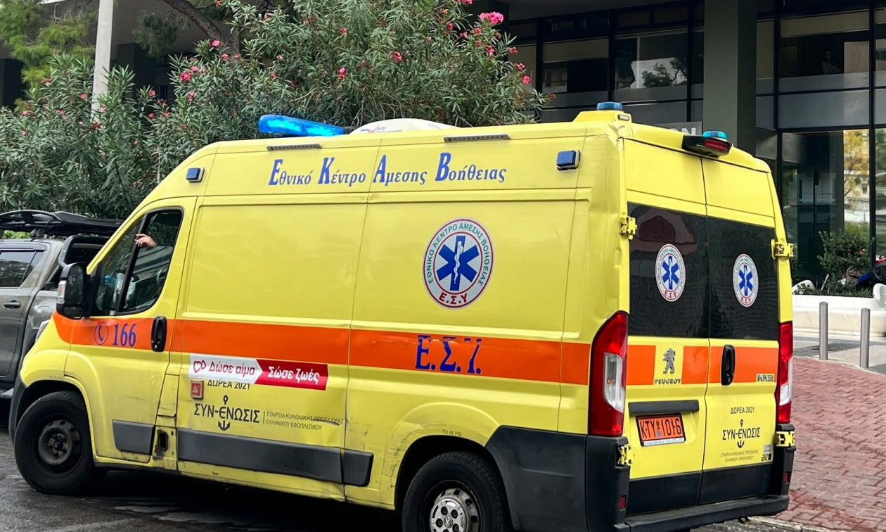 Αχαΐα: Μαθητής έκανε χρήση ναρκωτικών μέσα στο σχολείο – Μεταφέρθηκε στο νοσοκομείο με σπασμούς