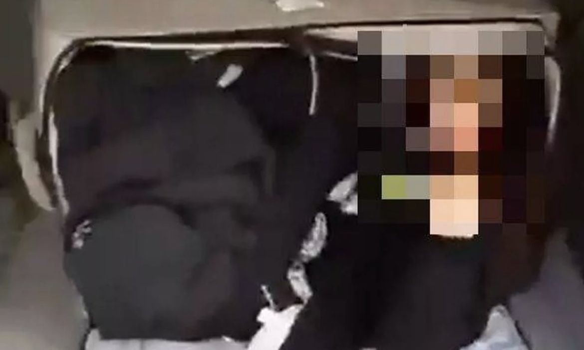 Ιρλανδία: Γυναίκα «παγιδευμένη σε βαλίτσα» βρέθηκε στο πορτ μπαγκάζ λεωφορείου