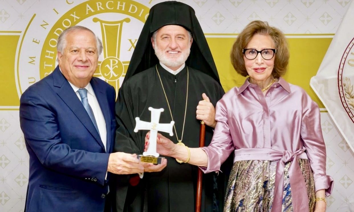 Βραβεία αριστείας σε εξέχοντες ομογενείς από τον Αρχιεπίσκοπο Αμερικής Ελπιδοφόρο