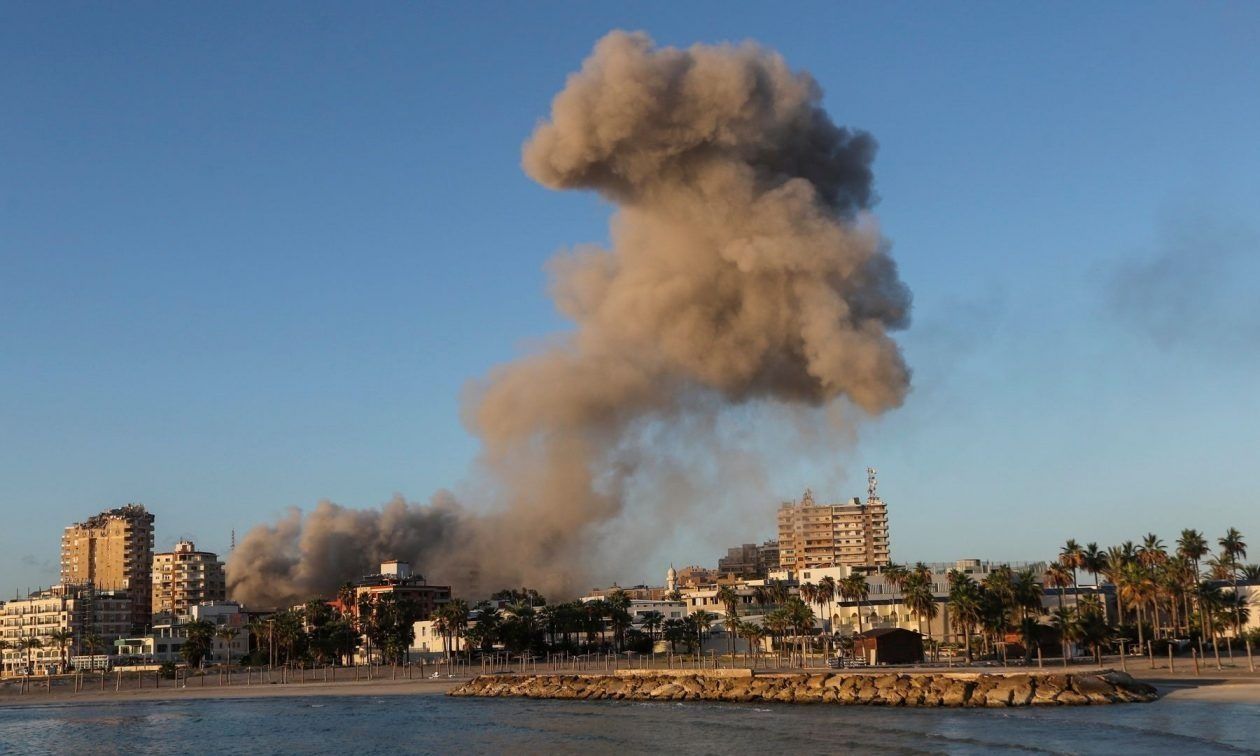 Το Ισραήλ σφυροκοπά ξανά τον νότιο Λίβανο – Τρεις νεκροί, «πρόκειται για τρομοκράτες»