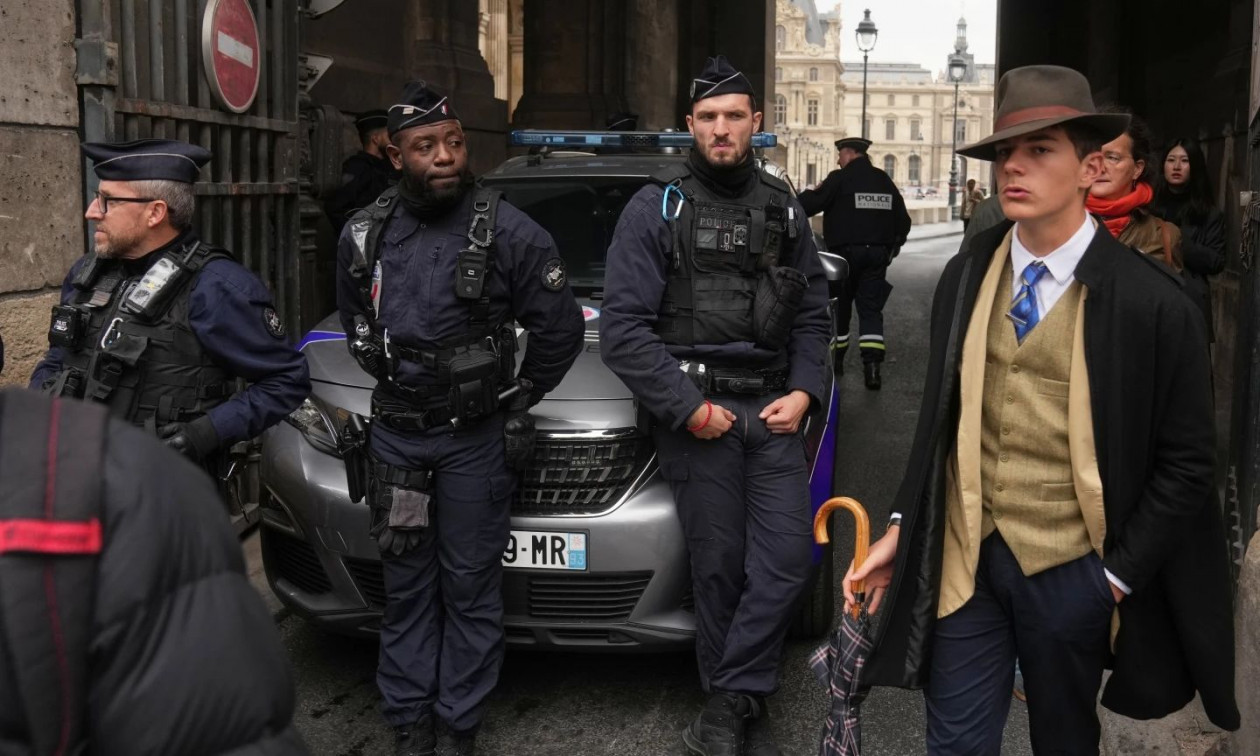 Λούβρο: Έκπληξη η ταυτότητα του «επιθεωρητή Ζακ Κλουζό» – Ποιος είναι ο άνδρας της φωτογραφίας