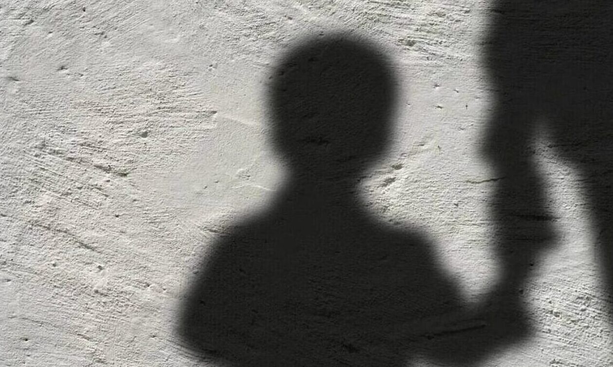 Βόλος: Πατέρας ο λιμενικός που κατηγορείται για ασέλγεια – «Μην το πείτε στην οικογένειά μου»