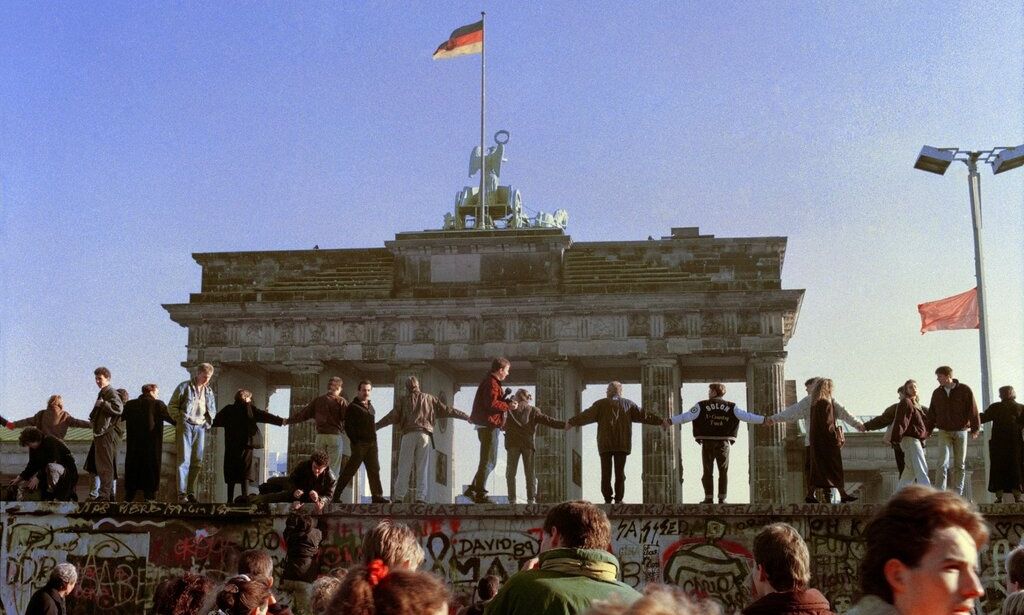 H Πτώση του Τείχος του Βερολίνου – Η 9η Νοεμβρίου 1989 που άλλαξε τον παγκόσμιο χάρτη