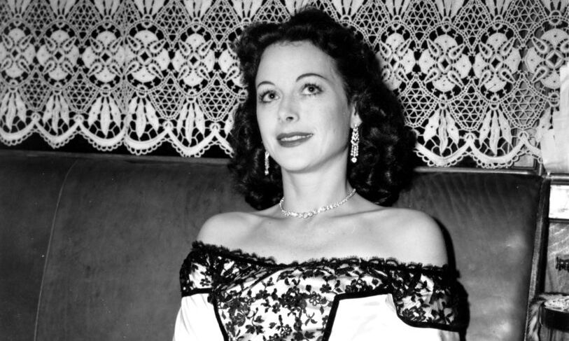 Hedy Lamarr: Η «μητέρα του Wi-Fi» που αδικήθηκε από τη μυθική ομορφιά της