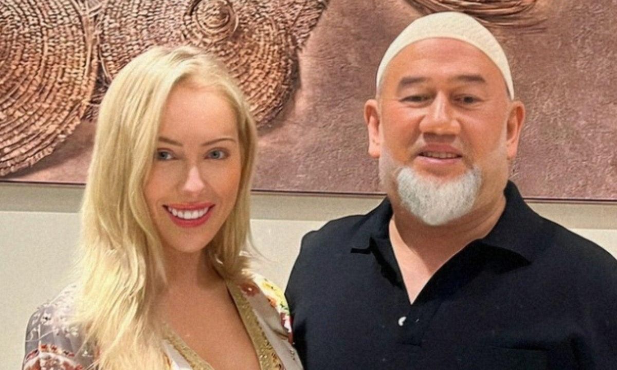 Αμερικανίδα τραγουδίστρια παντρεύτηκε «άθελα» της Μαλαισιανό Σουλτάνο – Τώρα ζητάει διαζύγιο