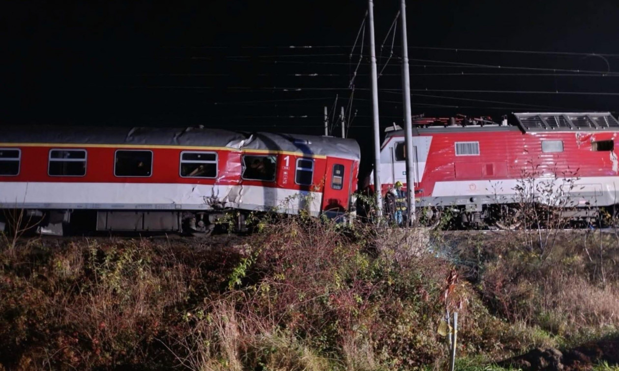 Σύγκρουση τρένων στη Σλοβακία: 11 άνθρωποι στο νοσοκομείο – Δεκάδες φέρουν ελαφρά τραύματα