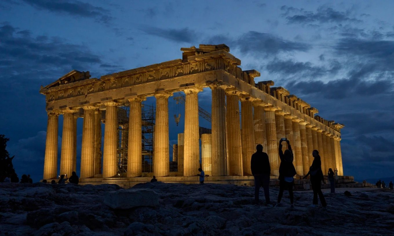 Σπάνιες εικόνες: Ο Παρθενώνας χωρίς σκαλωσιές