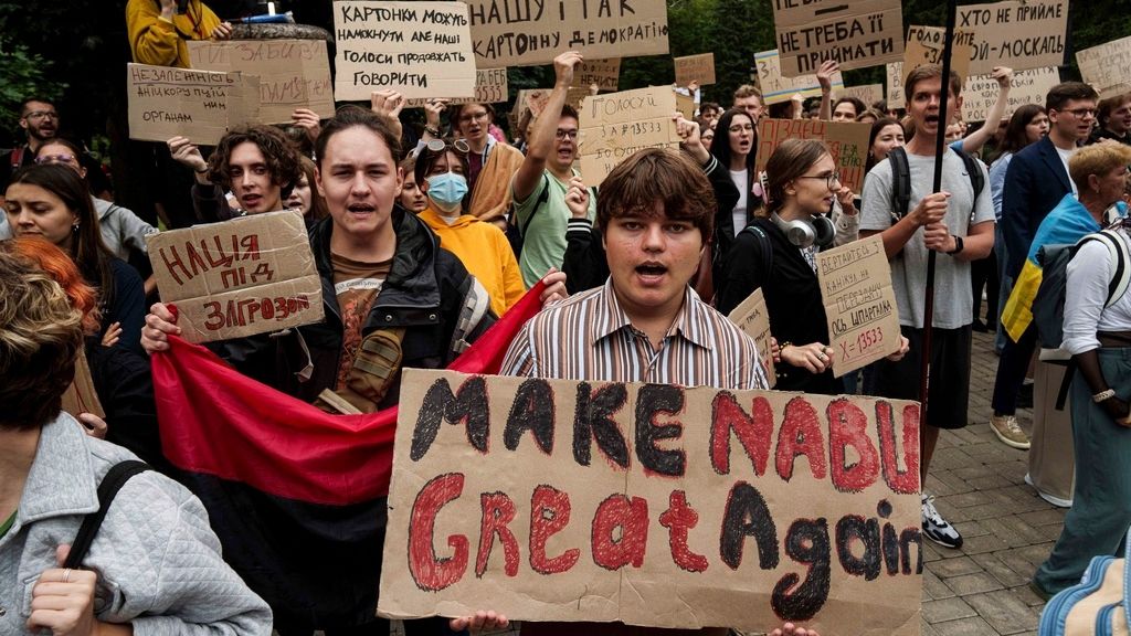 Ουκρανία: Σκάνδαλο διαφθοράς  – «Δραπέτευσε» με αεροπλάνο συνεργάτης  του Ζελένσκι