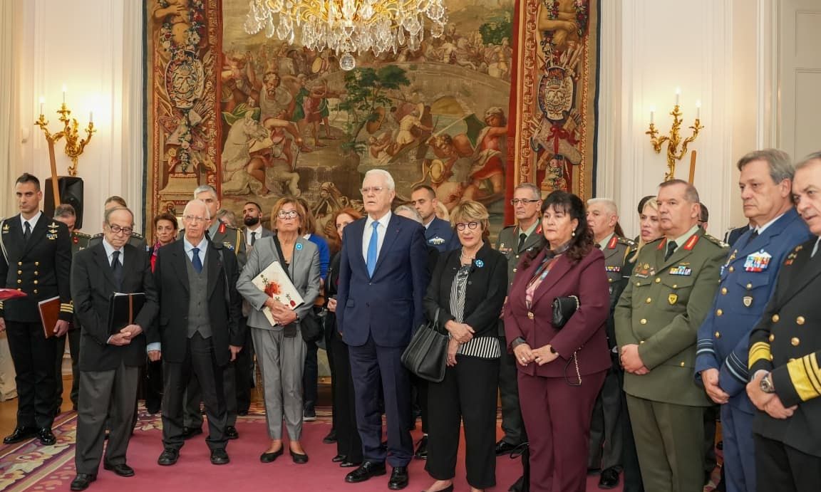 ΓΕΕΘΑ: Ο στρατηγός Δημήτριος Χούπης τιμήθηκε με τον τίτλο του Ταξιάρχη της Λεγεώνας της Τιμής