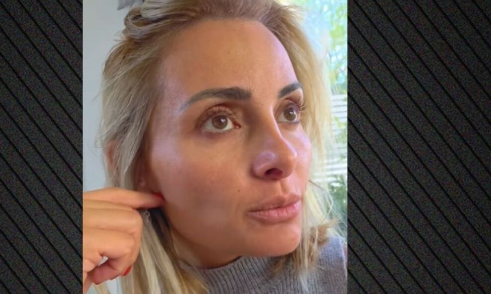 Πέταξαν πέτρες στο σπίτι της Βασιλικής Μιλλούση – «Αν τα παιδιά μου ήταν εδώ και έπαιζαν στον κήπο;»