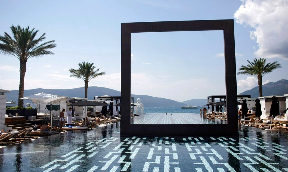 Gen Z: Αρνείται τις θέσεις γραφείου και πιάνει δουλειά σε επαύλεις κροίσων