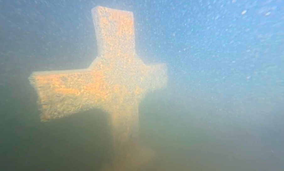 Λίμνη Κρεμαστών: Αναδύθηκε ο βυζαντινός ναός της Επισκοπής, 60 χρόνια μετά τη βύθισή του