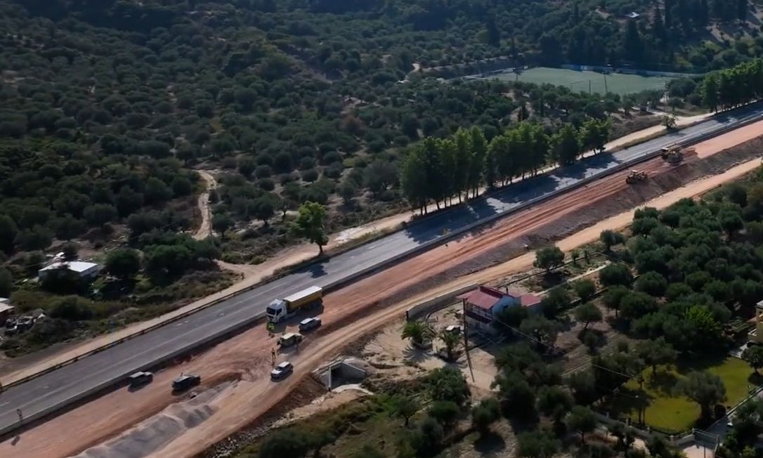 Βίντεο: Στην τελική ευθεία ο οδικός άξονας Πατρών-Πύργου — Δείτε εντυπωσιακά πλάνα