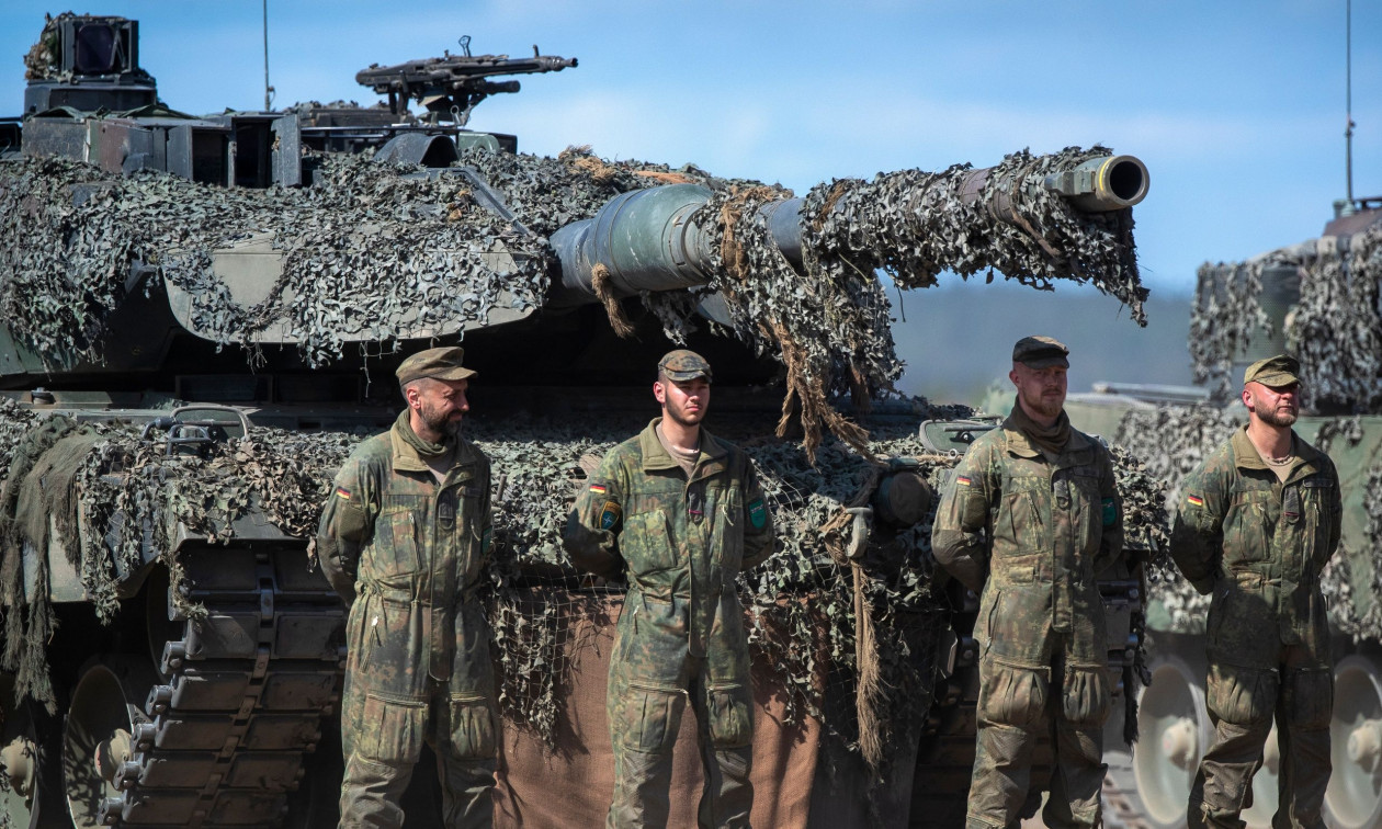 Politico: Πώς ο επανεξοπλισμός της Γερμανίας ανατρέπει την ισορροπία δυνάμεων στην Ευρωπαϊκή Ένωση