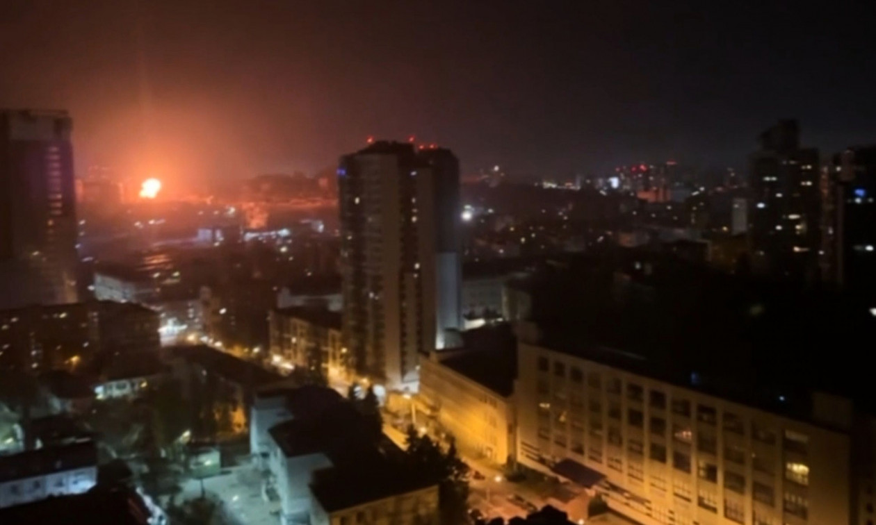 Ουκρανία: Τέσσερις νεκροί και δεκάδες τραυματίες από το ρωσικό σφυροκόπημα στο Κίεβο