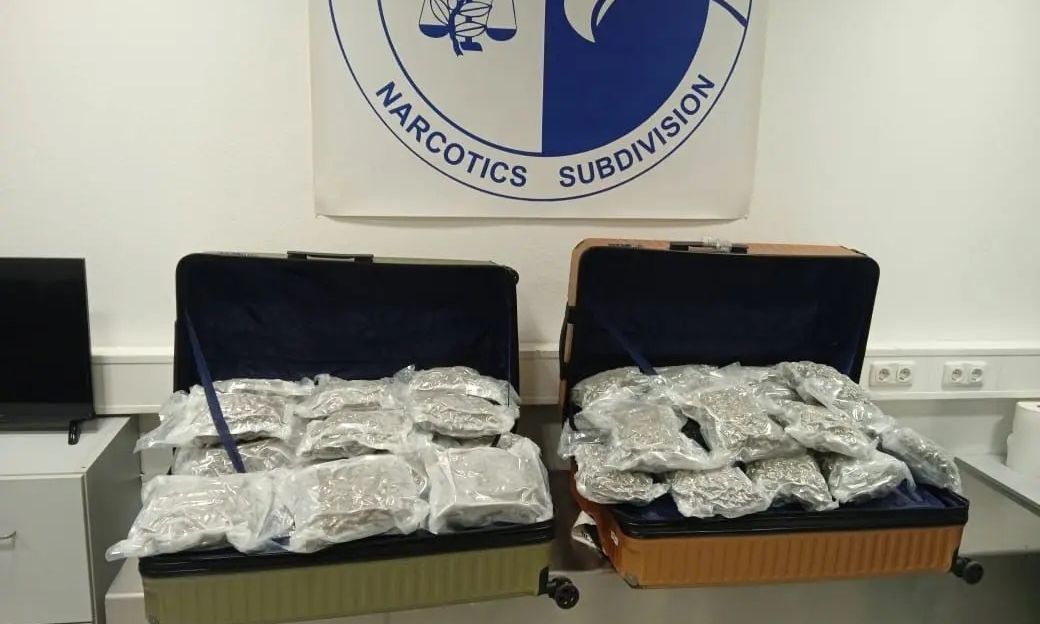 Ελ. Βενιζέλος: Συνελήφθησαν δύο μέλη διεθνούς σπείρας με 44 κιλά ακατέργαστης κάνναβης