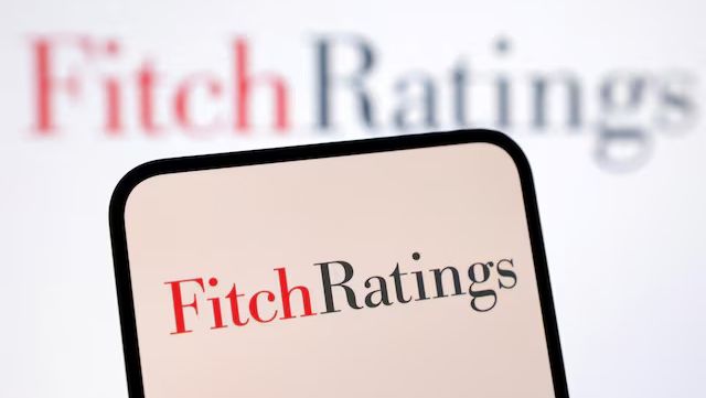 Αναβάθμιση από Fitch: Τι σημαίνει για την Ελλάδα – Γιατί αφορά κάθε πολίτη και πώς ελήφθη η απόφαση