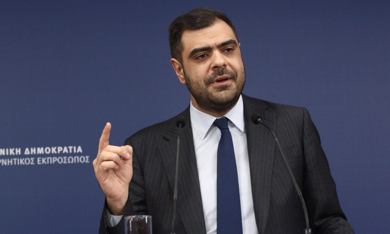 Μαρινάκης για Τσίπρα: «Άλλαξε ο Μανωλιός και έβαλε τα ρούχα του αλλιώς»