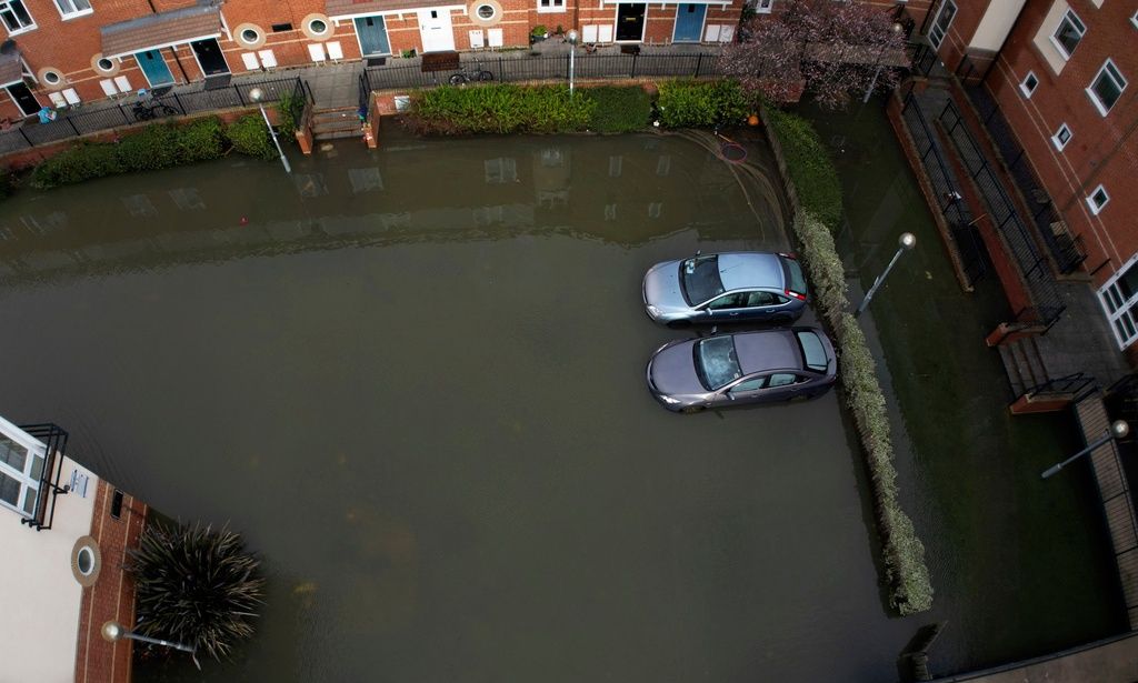 Kαταιγίδα Κλαούντια: Εκκενώσεις σε Ουαλία και Αγγλία – Τρεις νεκροί στην Πορτογαλία