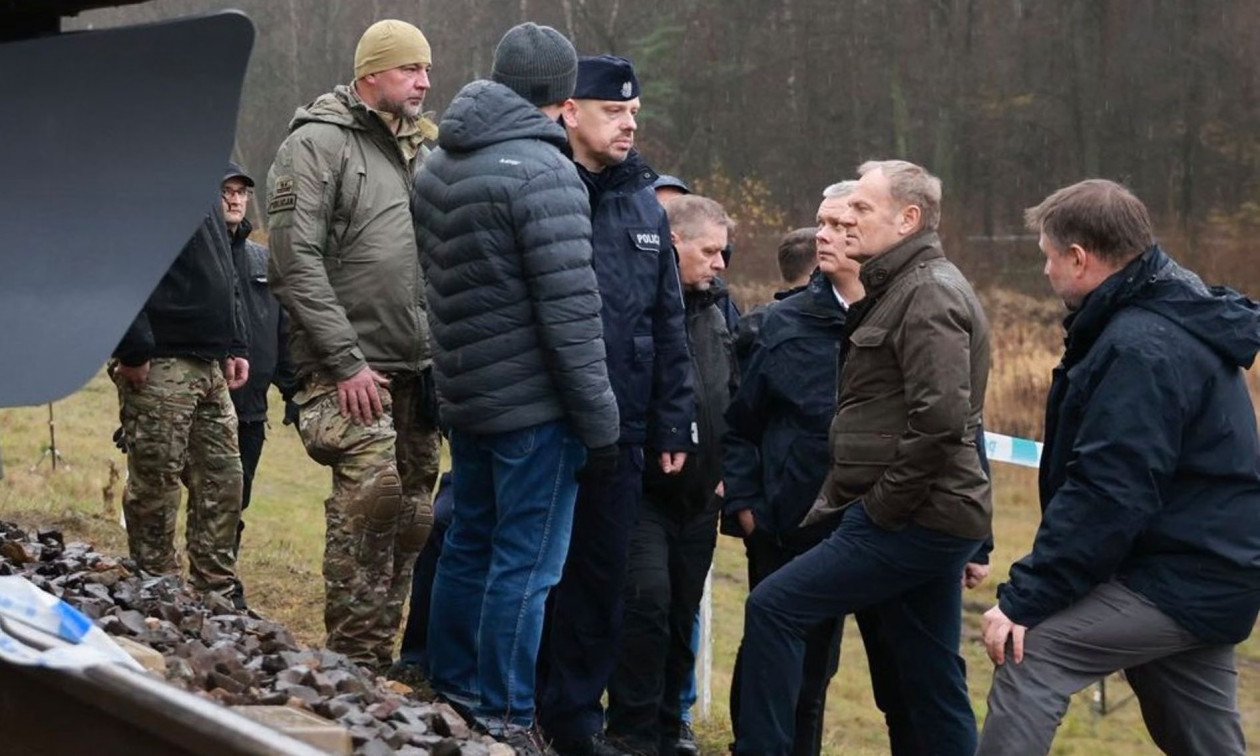 Πολωνία: Έκρηξη κατέστρεψε σιδηροδρομική γραμμή – «Δολιοφθορά», λέει ο Τουσκ