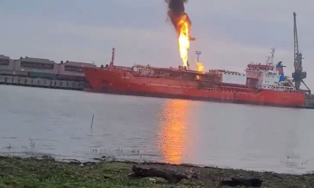 Τουρκικό πλοίο με 4.000 τόνους υγραερίου χτυπήθηκε από ρωσικά πυρά στην Οδησσό