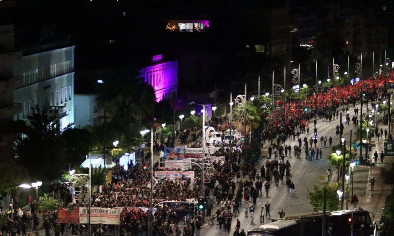 Αποκαταστάθηκε η κυκλοφορία των οχημάτων στο Κέντρο – Κλειστός παραμένει ο σταθμός Μέγαρο Μουσικής