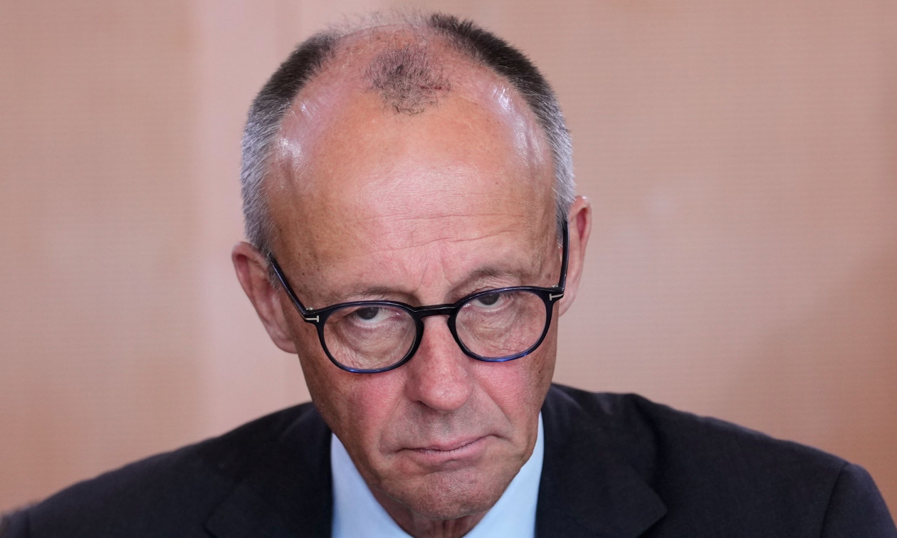 Γερμανία: Χιλιάδες ευρώ για κομμωτές και μακιγιέρ ξόδεψε ο Φρίντριχ Μερτς