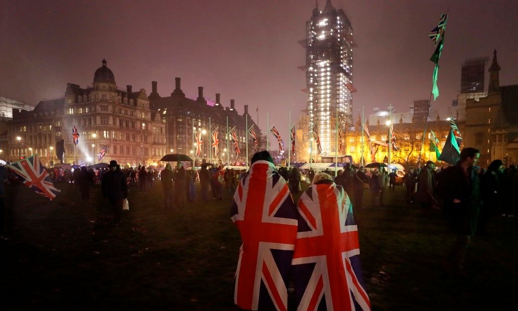 Σκάνδαλο κατασκοπείας: Δύο Κινέζες απειλούν τη βρετανική Βουλή – Προειδοποίηση της ΜΙ5