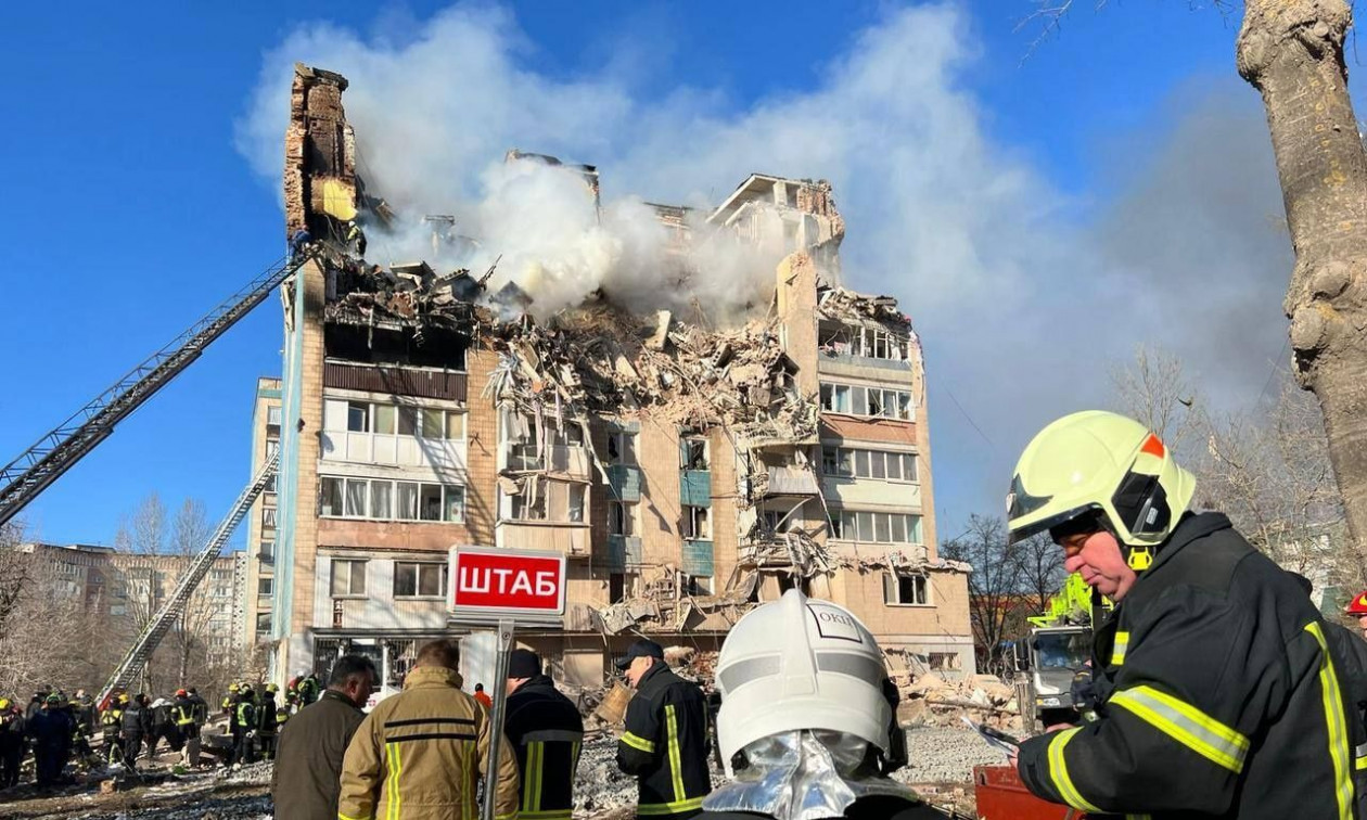 Φονική ρωσική επίθεση στη δυτική Ουκρανία: Τουλάχιστον 25 νεκροί, ανάμεσά τους τρία παιδιά – Βίντεο