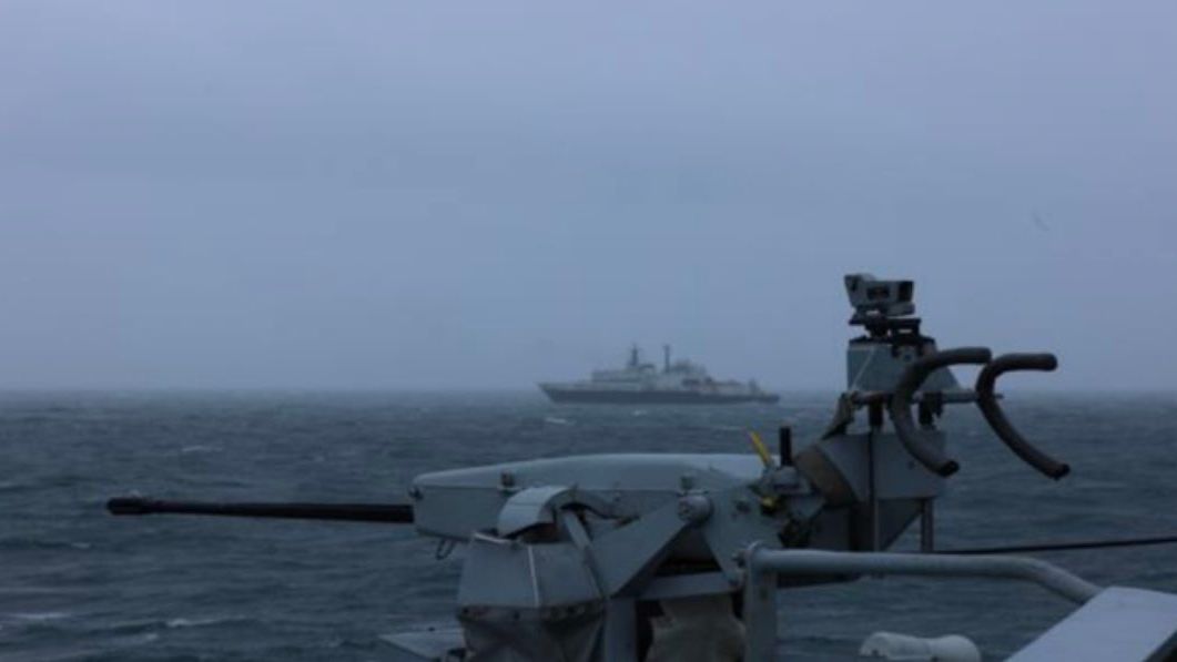 Ρωσικό πλοίο «τυφλώνει» πιλότους της RAF με λέιζερ: Σκληρή προειδοποίηση Λονδίνου προς τον Πούτιν