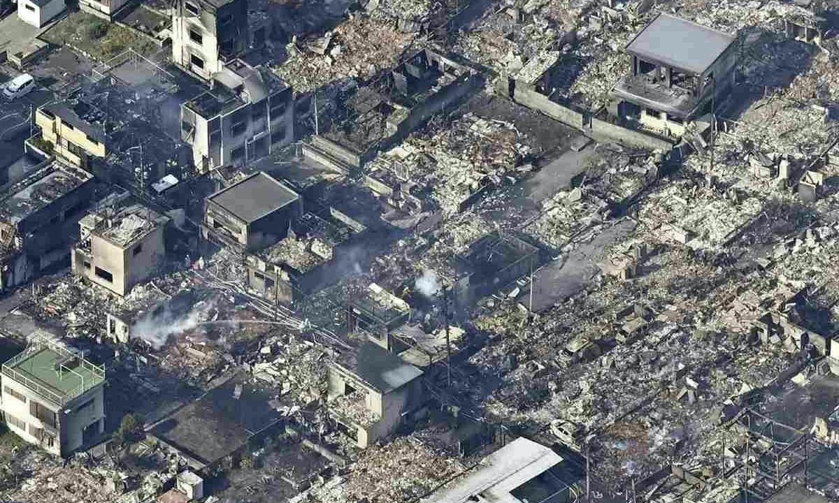 Ιαπωνία: Καταστροφική πυρκαγιά κάνει στάχτη 170 κτήρια – H μεγαλύτερη τα τελευταία 50 χρόνια