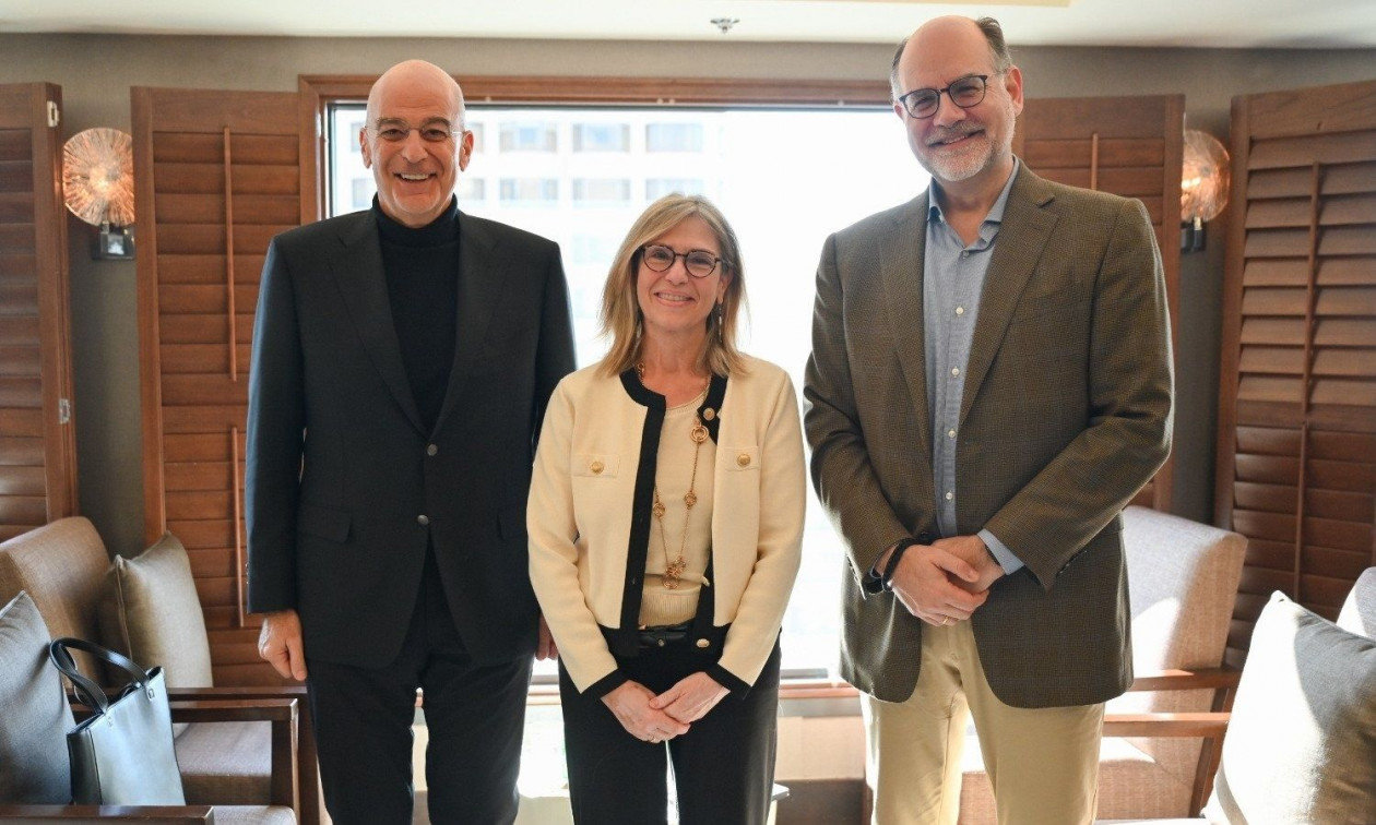 Νίκος Δένδιας: Συνάντηση με διαπρεπείς Έλληνες καθηγητές κορυφαίων αμερικανικών πανεπιστημίων