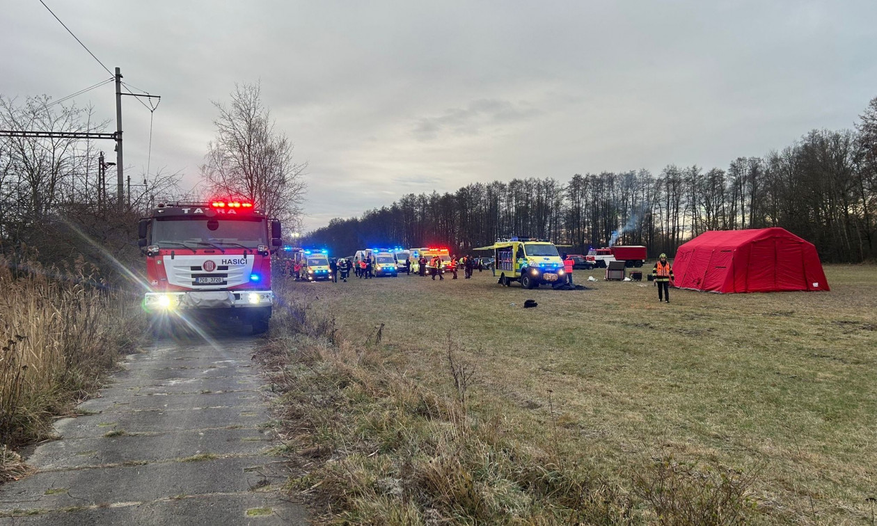 Τσεχία: Σύγκρουση επιβατικών τρένων – Τουλάχιστον 40 τραυματίες