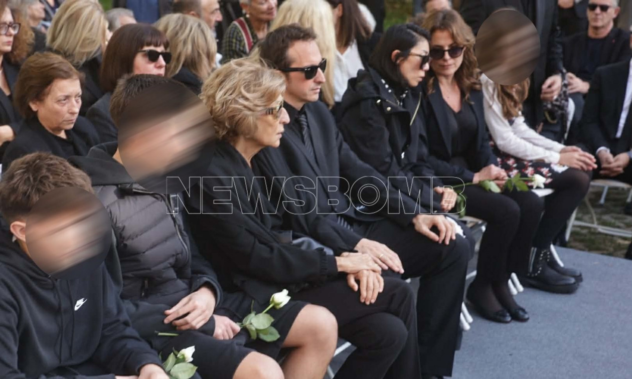 Αλέκος Φλαμπουράρης: Στελέχη του ΣΥΡΙΖΑ και των ΑΝΕΛ στην πολιτική κηδεία στο ΕΑΤ-ΕΣΑ