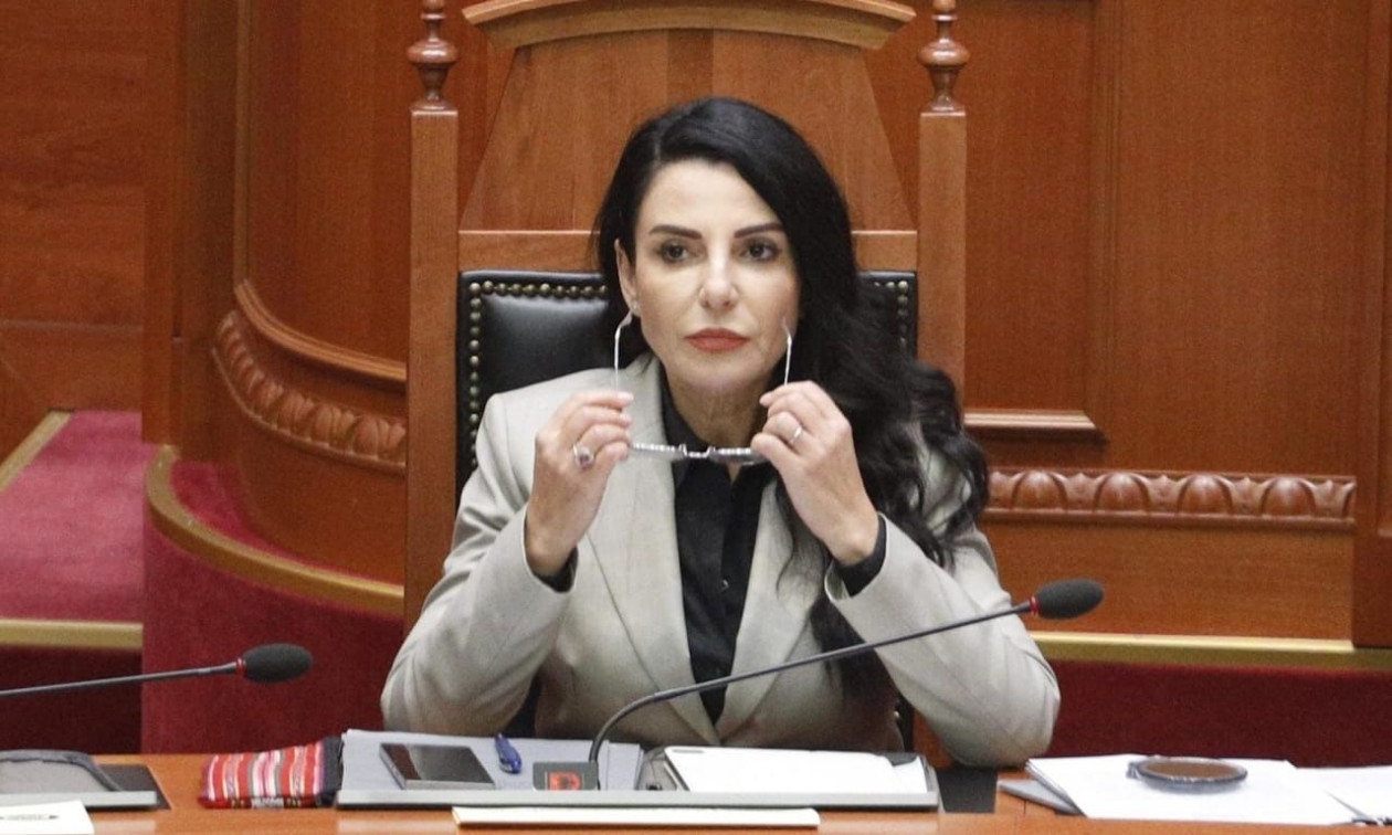 Αλβανία: Αποπέμθηκε η αντιπρόεδρος της κυβέρνησης – Αντιμετωπίζει κατηγορίες για διαφθορά