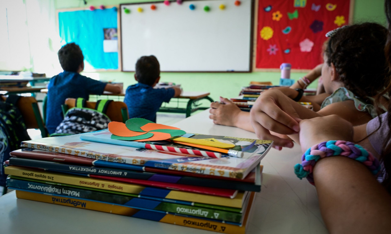 Λουτράκι: Επιμένει η εκπαιδευτικός του 6χρονου – «Πρέπει οι γονείς να προσέχουν τα παιδιά τους»