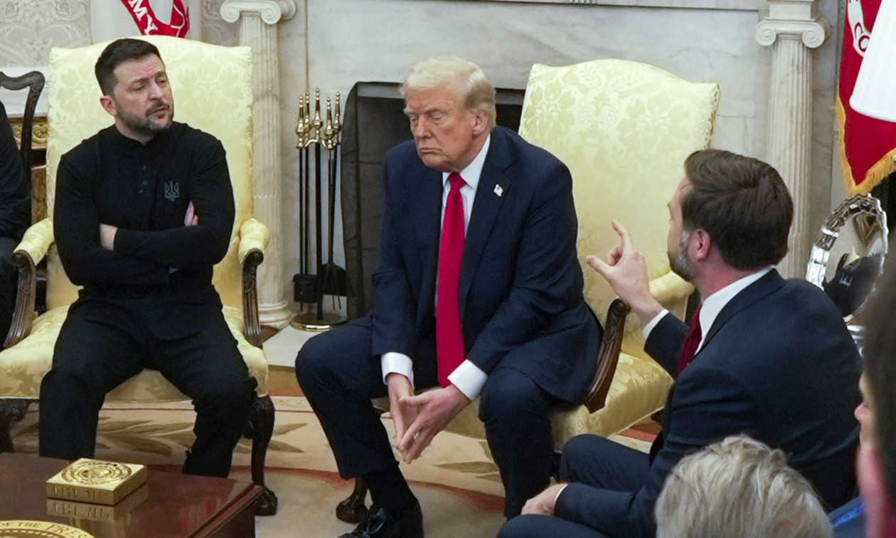 Axios: Ο Βανς και ο Ζελένσκι συζήτησαν τηλεφωνικά για το ειρηνευτικό σχέδιο