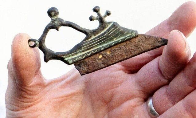 Ανακαλύφθηκε ξυράφι 2.000 ετών που ξύριζε τους αρχαίους Ρωμαίους – Βγαίνει σε δημοπρασία