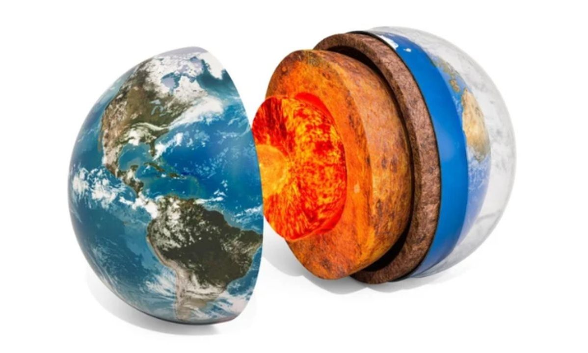 Δύο μυστηριώδεις «μπαλώματα» βαθιά μέσα στη Γη μπορεί να αποκτούν επιτέλους εξήγηση